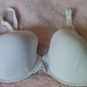 44 C Olga underwire bra